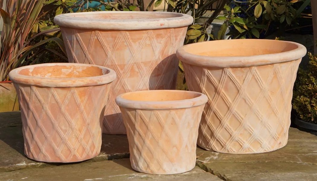 Tuscan Lattice Pot -305