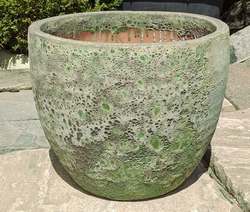 Atlantis Pale Green Giant Egg Pot - Image 3
