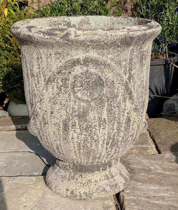 Atlantis Pedestal Pot Green | World of Pots