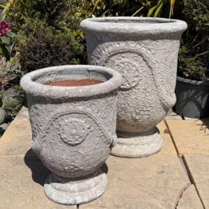 Atlantis White Pedestal Pot