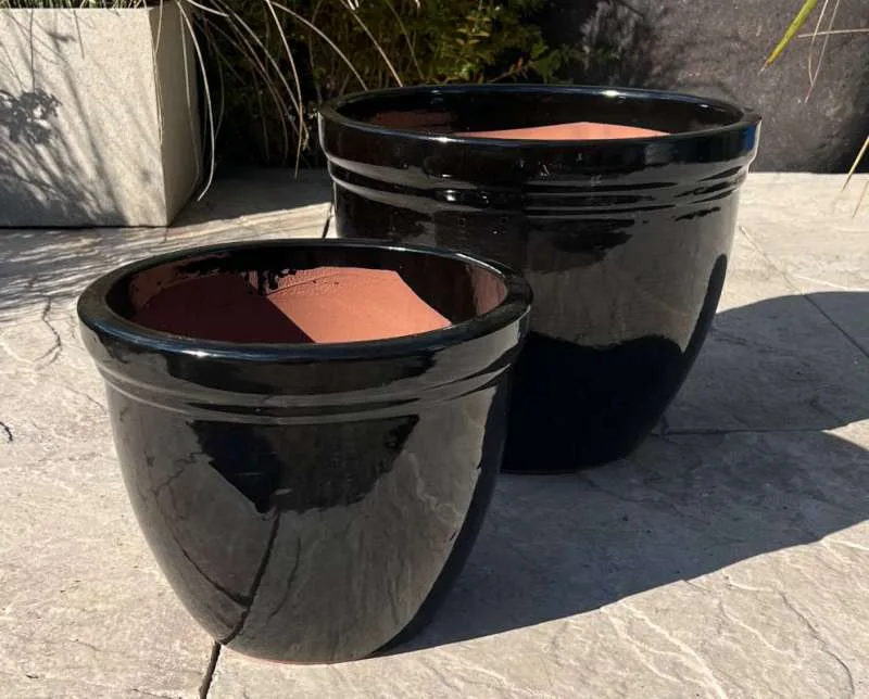 Glazed Black 352 Pot - Image 4