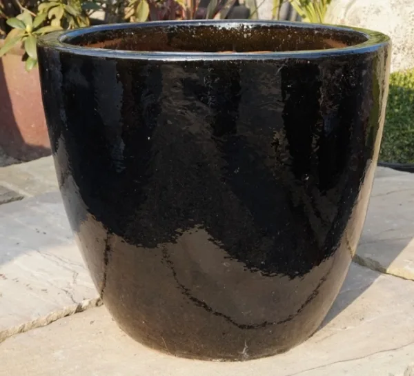 Glazed Giant Egg Pot Black
