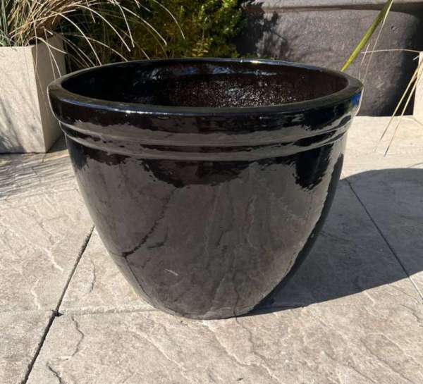 Glazed Black 352 Pot - Image 3