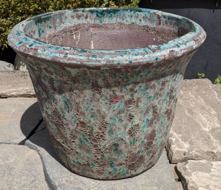 Atlantis Flared Pot Burnt Green Medium | World of Pots