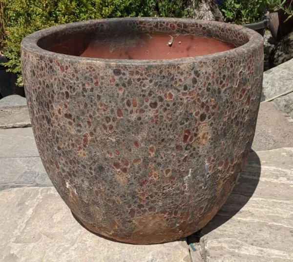 Atlantis Rust Giant Egg Pot - Image 2