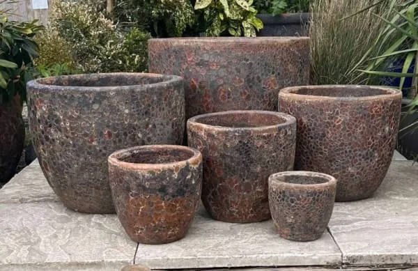 Atlantis Rust Giant Egg Pot