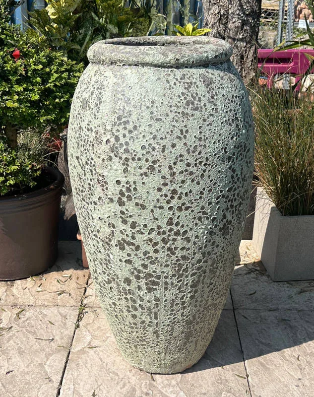 Atlantis Tall Thick Rim Vase
