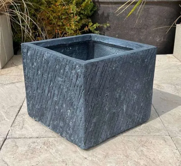 Fibre Clay Black Nebraska Short Cube - Image 4
