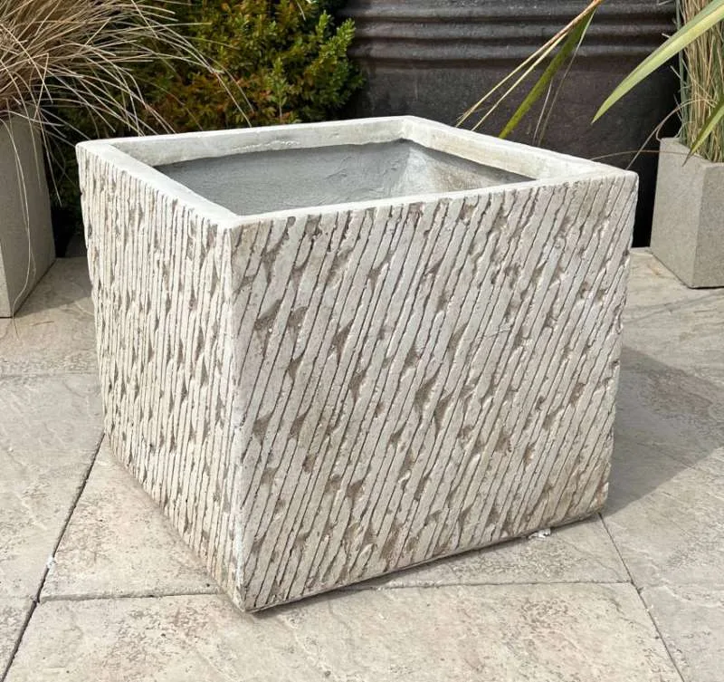 Fibre Clay White Nebraska Short Cube - Image 3