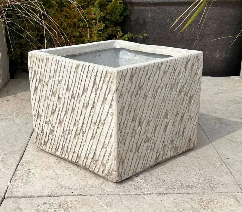 Fibre Clay White Nebraska Short Cube - Image 4