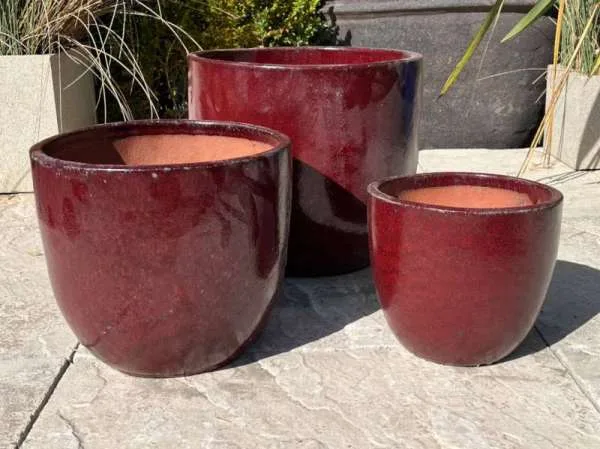 Glazed Ox Blood Red Vaso Egg Pot - Image 4