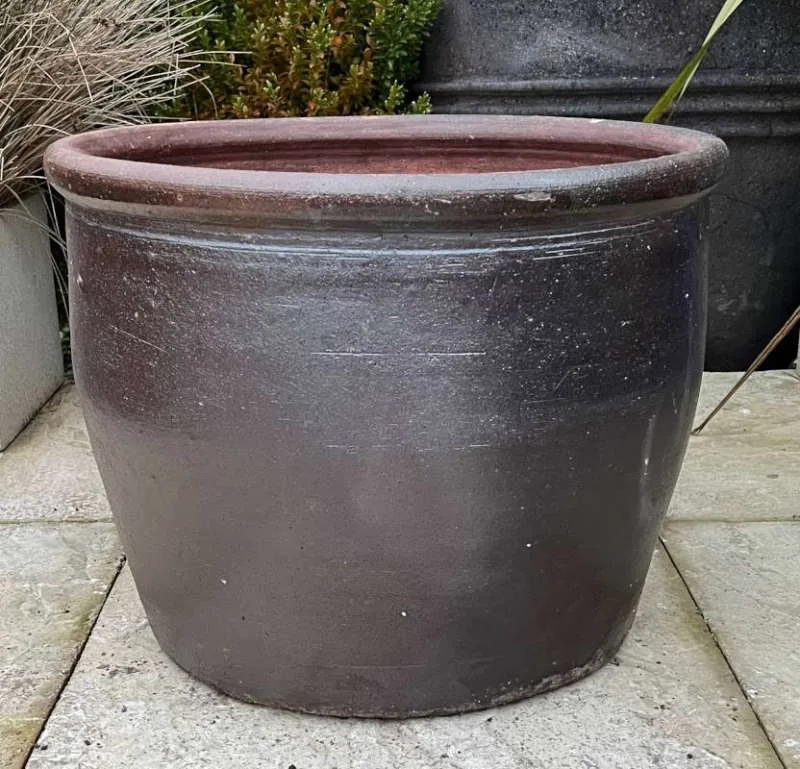 Salt Glazed Rimmed Cylinder Pot - Image 3