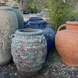 Urns & Ali Babas