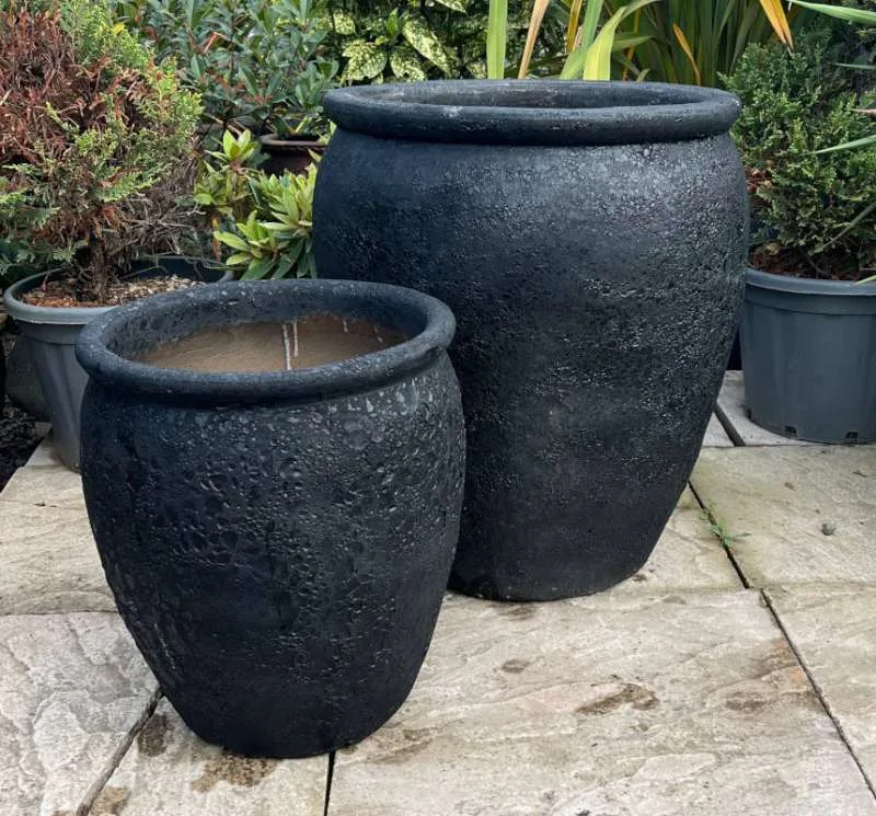 Atlantis Black Water Jar