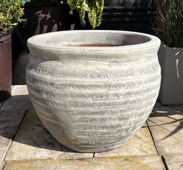 Atlantis White BeeHive Pot - Image 3