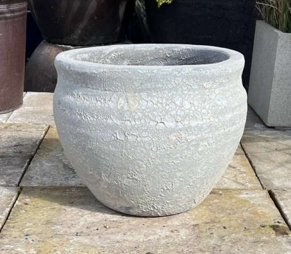 Atlantis White BeeHive Pot - Image 4