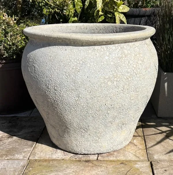 Atlantis White Saigon Pot - Image 2