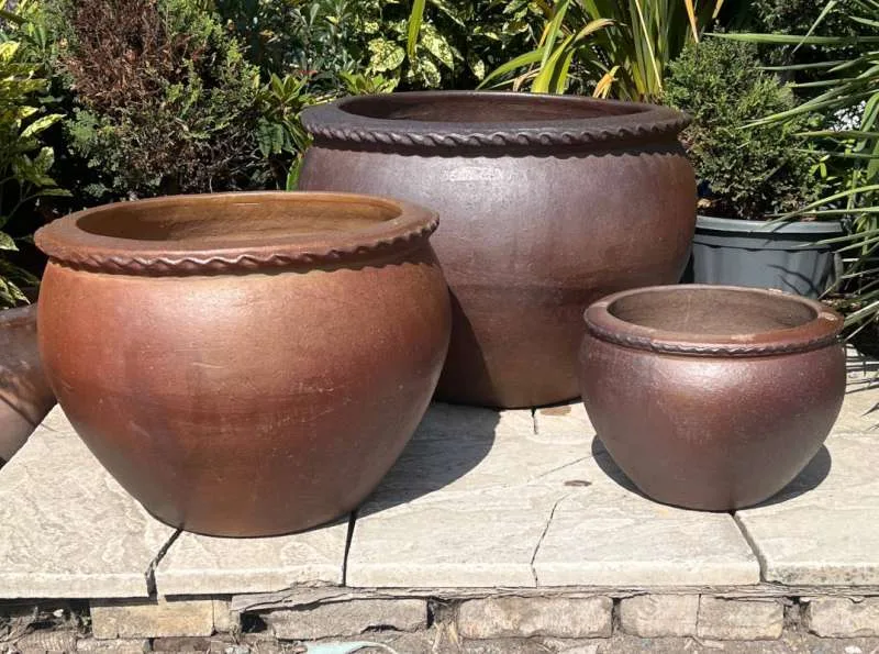 Rustic Plain Round Wavy Rim