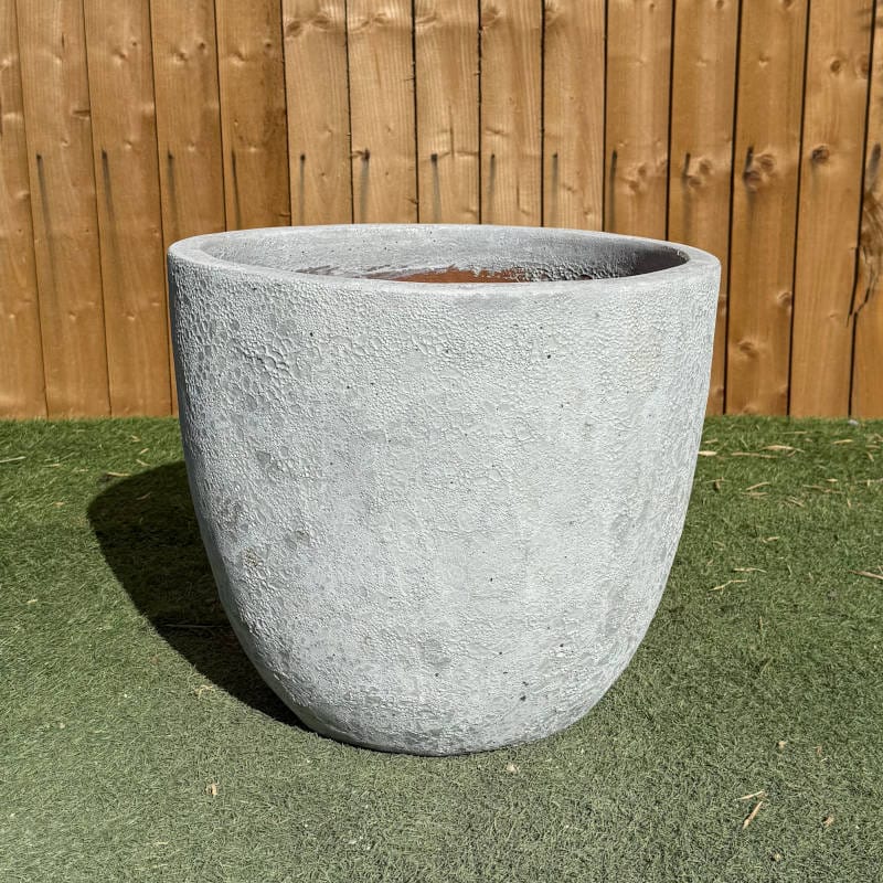 Atlantis White Giant Egg Pot - Image 4