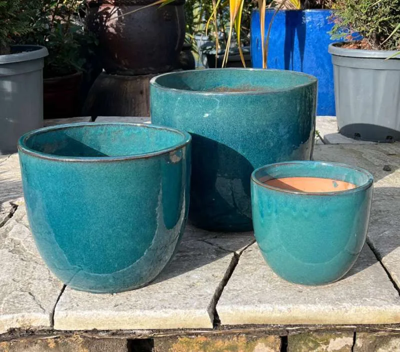 Glazed Teal Green Vaso Egg - Image 4