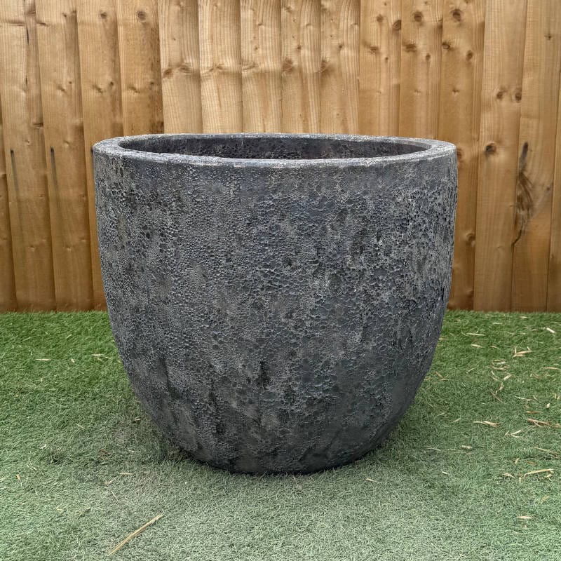 Atlantis Black Giant Egg Pot - Image 3
