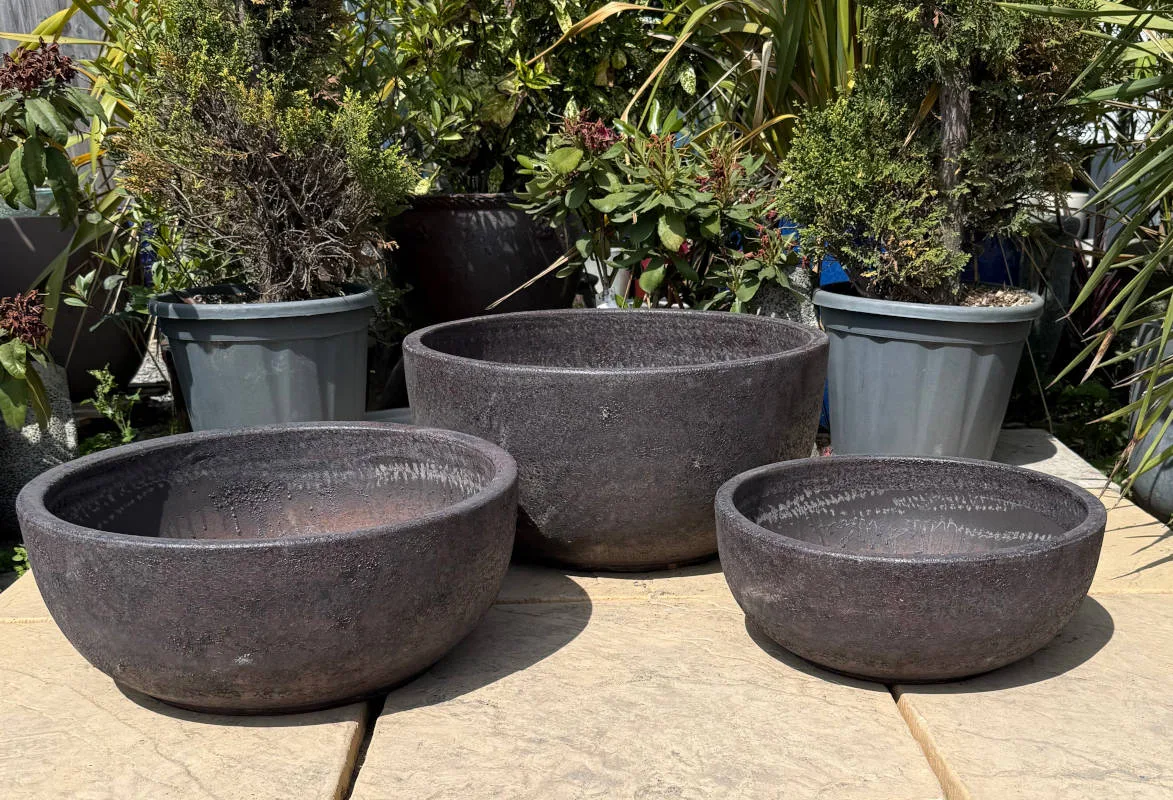 Atlantis Iron Red Low Bowl