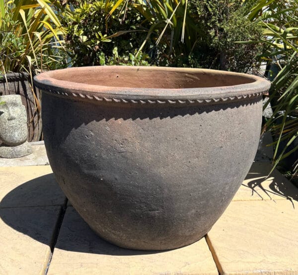 Old Stone Plain Round Wavy Rim Large Second
