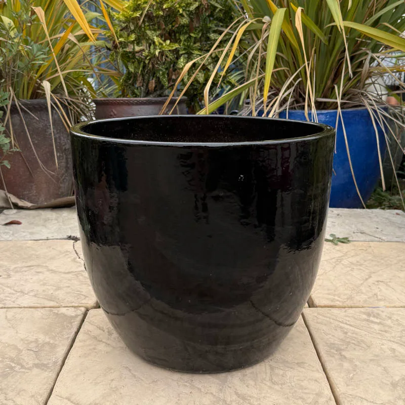 Glazed Black Vaso Giant Egg - Image 4