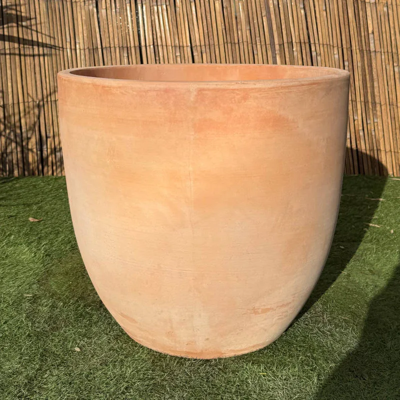 Tuscan Giant Egg Pot - Image 3