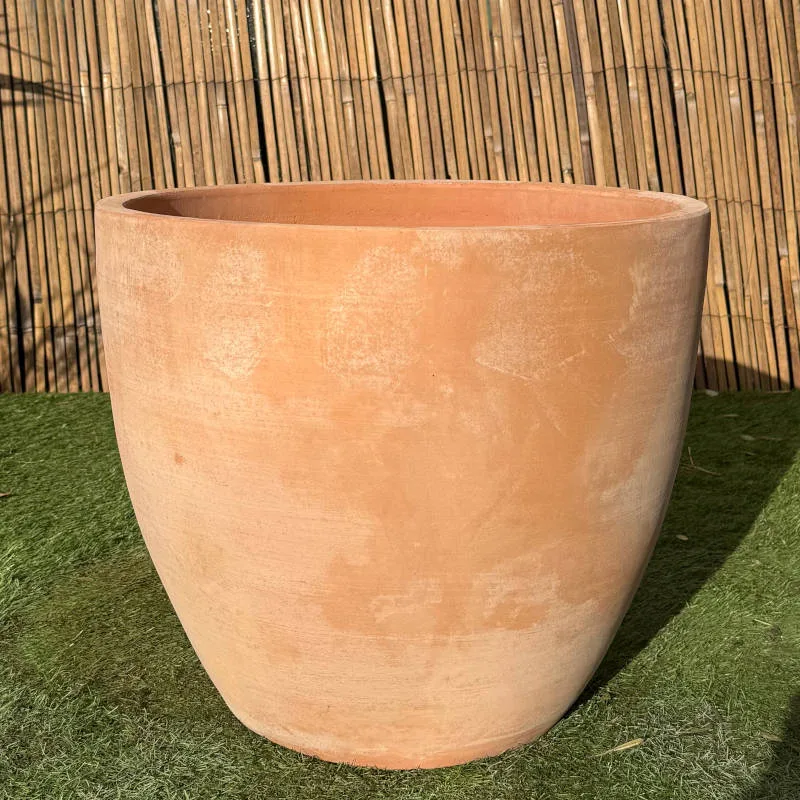 Tuscan Giant Egg Pot - Image 4